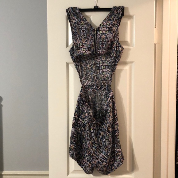 Pacsun Kendall & Kylie Romper - Picture 2 of 4